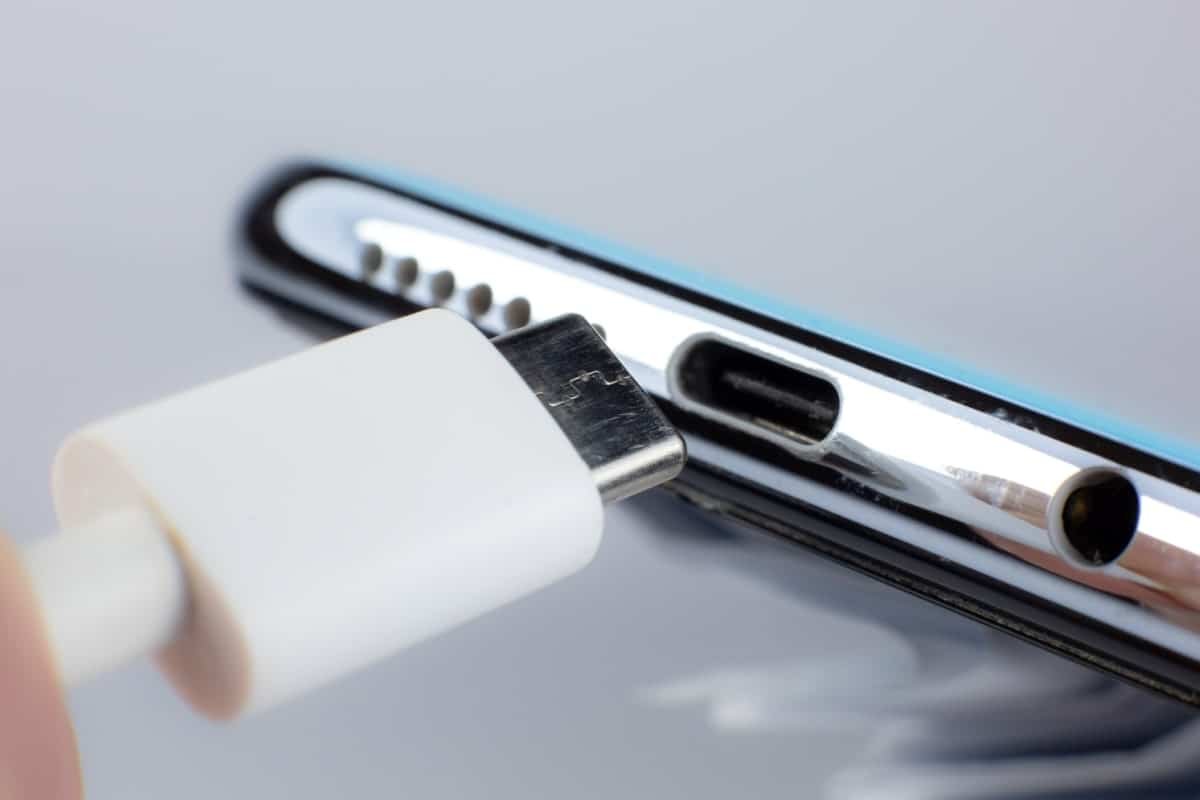 tipo de cabo USB para celular
