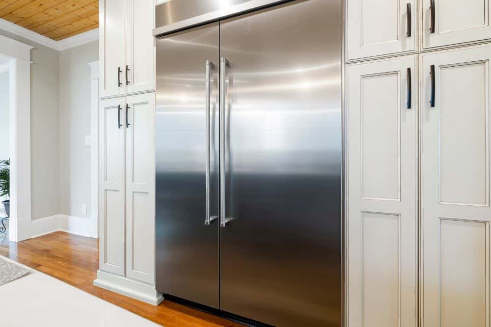 Geladeiras inox modernas ideais para casa em 2025