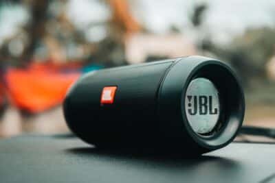 Melhores caixas de som bluetooth da JBL