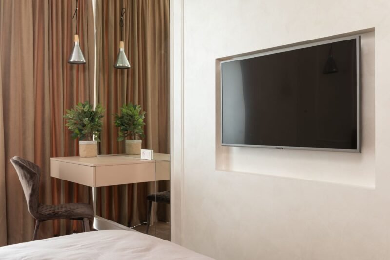 Sala de hotel moderna com TV Android